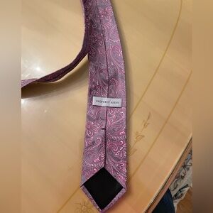 Geoffrey Beene Pink Paisley Men's Tie